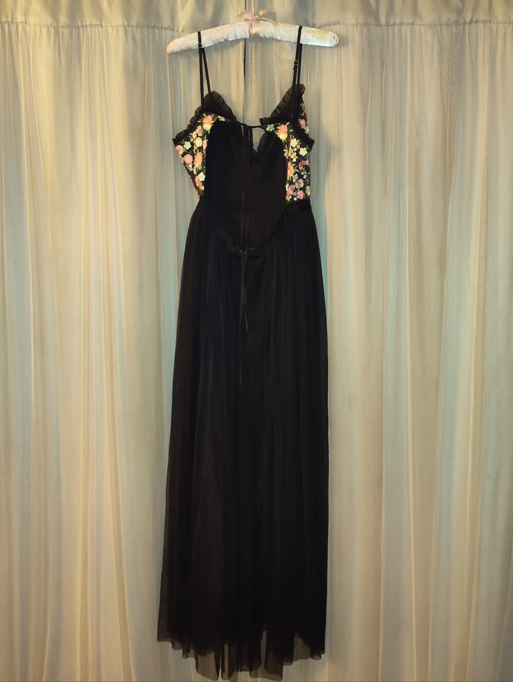 Needle & Thread Multicolored Floral Embroidered Tulle Maxi Dress. Size 6 - Picture 3 of 4